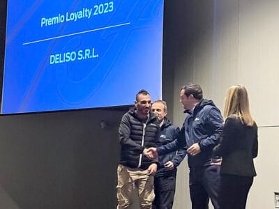 Premiazione per la migliore officina Ford nel Nord Italia